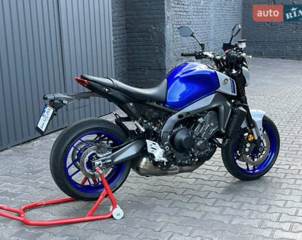 Синий Ямаха MT-09, объемом двигателя 0.85 л и пробегом 8 тыс. км за 11000 $, фото 2 на Automoto.ua