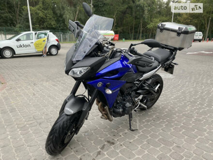 Синий Ямаха MT-09, объемом двигателя 0.9 л и пробегом 45 тыс. км за 9200 $, фото 1 на Automoto.ua