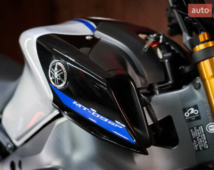 Ямаха MT-09 SP, объемом двигателя 0.85 л и пробегом 1 тыс. км за 14000 $, фото 8 на Automoto.ua