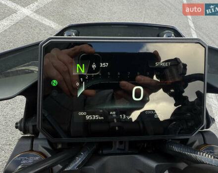 Ямаха MT-09 SP, объемом двигателя 0 л и пробегом 9 тыс. км за 15000 $, фото 9 на Automoto.ua