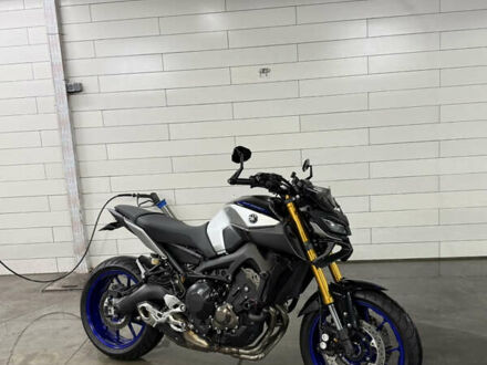 Ямаха MT-09 SP 2018 у Києві на Automoto.ua Сірий Ямаха MT-09 SP, об'ємом двигуна 0.85 л та пробігом 8 тис. км за 9500 $, фото 1 на Automoto.ua
