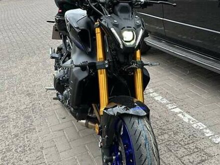 Ямаха MT-09 SP 2024 в Ивано-Франковске на Automoto.ua Серый Ямаха MT-09 SP, объемом двигателя 0 л и пробегом 3 тыс. км за 13500 $, фото 1 на Automoto.ua