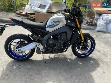 Ямаха MT-09 SP 2024 у Києві на Automoto.ua Сірий Ямаха MT-09 SP, об'ємом двигуна 0.89 л та пробігом 4 тис. км за 15000 $, фото 1 на Automoto.ua