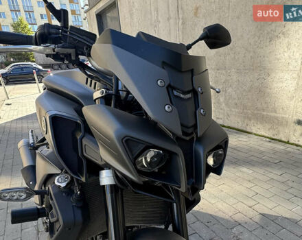 Черный Ямаха MT-10, объемом двигателя 1 л и пробегом 19 тыс. км за 12000 $, фото 1 на Automoto.ua