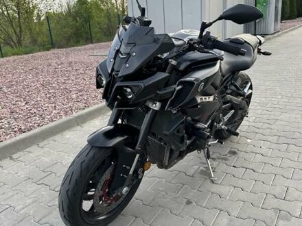 Ямаха MT-10 2016 у Житомирі на Automoto.ua Чорний Ямаха MT-10, об'ємом двигуна 0 л та пробігом 12 тис. км за 12900 $, фото 1 на Automoto.ua