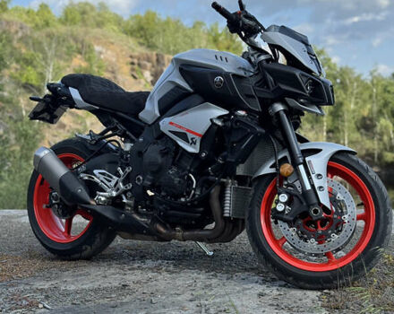 Серый Ямаха MT-10, объемом двигателя 1 л и пробегом 5 тыс. км за 12900 $, фото 5 на Automoto.ua