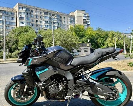 Серый Ямаха MT-10, объемом двигателя 1 л и пробегом 6 тыс. км за 18500 $, фото 1 на Automoto.ua