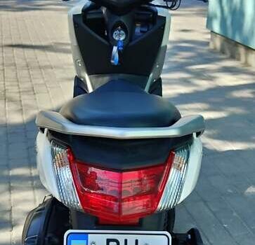 Білий Ямаха NMAX, об'ємом двигуна 0.12 л та пробігом 30 тис. км за 2300 $, фото 2 на Automoto.ua