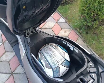 Ямаха NMAX, об'ємом двигуна 0.12 л та пробігом 14 тис. км за 2500 $, фото 8 на Automoto.ua