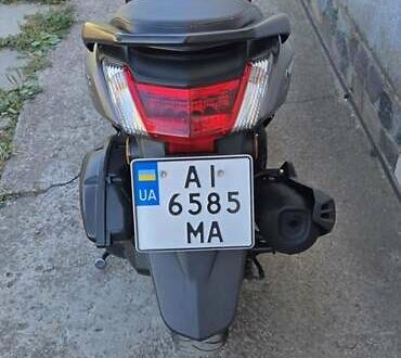 Ямаха NMAX 2020 у Вольногорске на Automoto.ua Сірий Ямаха NMAX, об'ємом двигуна 0.15 л та пробігом 17 тис. км за 2600 $, фото 1 на Automoto.ua