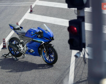 купить новое авто Ямаха R125 2025 года от официального дилера "ВІДІ Мото Лайф" - офіційний дилер Yamaha в Києві Ямаха фото