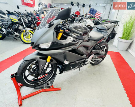 Черный Ямаха R3, объемом двигателя 0.32 л и пробегом 8 тыс. км за 5000 $, фото 6 на Automoto.ua