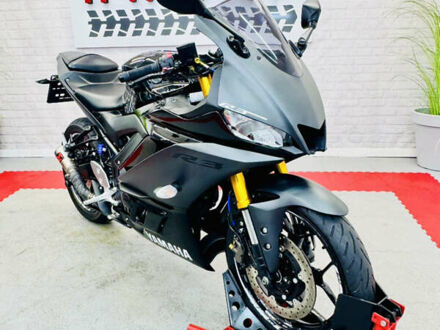 Черный Ямаха R3, объемом двигателя 0.32 л и пробегом 8 тыс. км за 5000 $, фото 1 на Automoto.ua