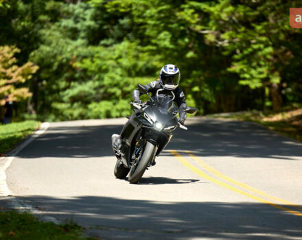 купити нове авто Ямаха R3 2025 року від офіційного дилера "ВІДІ Мото Лайф" - офіційний дилер Yamaha в Києві Ямаха фото