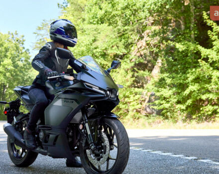 купити нове авто Ямаха R3 2025 року від офіційного дилера "ВІДІ Мото Лайф" - офіційний дилер Yamaha в Києві Ямаха фото