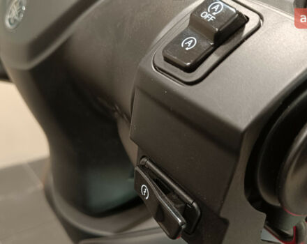 Ямаха RayZR, объемом двигателя 0.13 л и пробегом 0 тыс. км за 2315 $, фото 19 на Automoto.ua