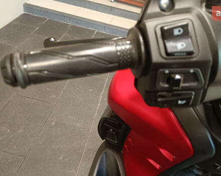 Ямаха RayZR, объемом двигателя 0.13 л и пробегом 0 тыс. км за 2315 $, фото 21 на Automoto.ua