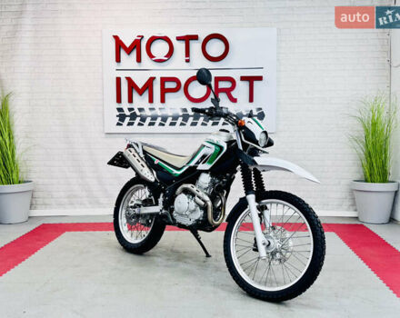 Белый Ямаха Serow 250, объемом двигателя 0.25 л и пробегом 20 тыс. км за 4600 $, фото 1 на Automoto.ua