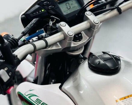 Белый Ямаха Serow 250, объемом двигателя 0.25 л и пробегом 20 тыс. км за 4600 $, фото 27 на Automoto.ua