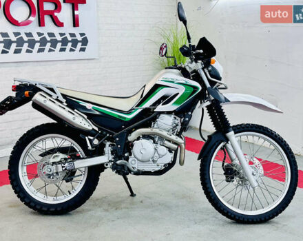 Белый Ямаха Serow 250, объемом двигателя 0.25 л и пробегом 20 тыс. км за 4600 $, фото 2 на Automoto.ua