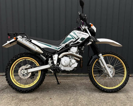 Белый Ямаха Serow 250, объемом двигателя 0.25 л и пробегом 38 тыс. км за 4000 $, фото 1 на Automoto.ua