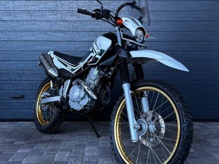 Білий Ямаха Serow 250, об'ємом двигуна 0.25 л та пробігом 4 тис. км за 4400 $, фото 1 на Automoto.ua