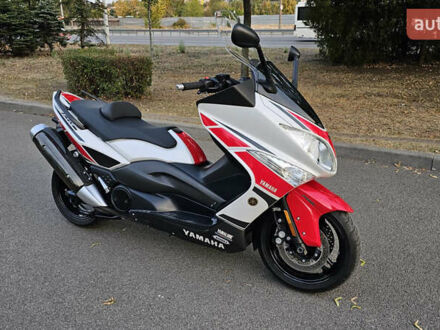 Белый Ямаха T-Max 500, объемом двигателя 0.5 л и пробегом 5 тыс. км за 6200 $, фото 1 на Automoto.ua