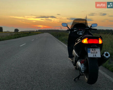 Чорний Ямаха T-Max 500, об'ємом двигуна 0.5 л та пробігом 33 тис. км за 4100 $, фото 3 на Automoto.ua