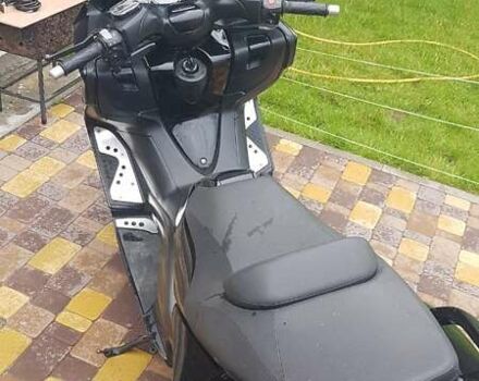 Чорний Ямаха T-Max 500, об'ємом двигуна 0.5 л та пробігом 15 тис. км за 2400 $, фото 5 на Automoto.ua
