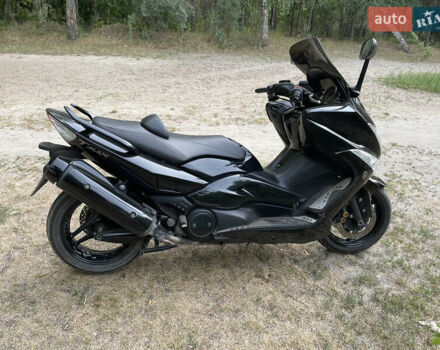 Черный Ямаха T-Max 500, объемом двигателя 0.5 л и пробегом 23 тыс. км за 2400 $, фото 2 на Automoto.ua