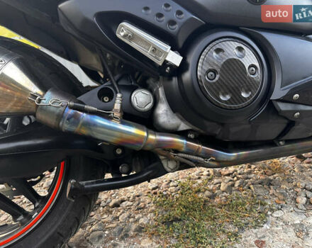 Черный Ямаха T-Max 500, объемом двигателя 0.5 л и пробегом 27 тыс. км за 6300 $, фото 8 на Automoto.ua