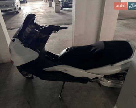 Ямаха T-Max 500, объемом двигателя 0.5 л и пробегом 31 тыс. км за 1100 $, фото 5 на Automoto.ua