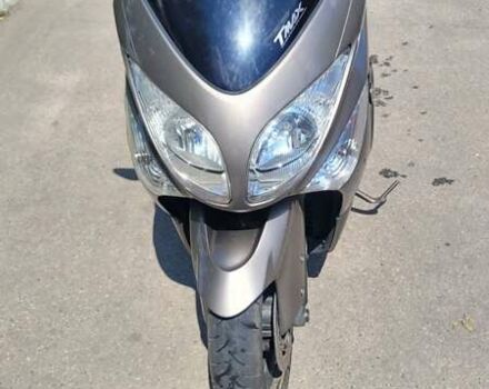 Серый Ямаха T-Max 500, объемом двигателя 0.5 л и пробегом 47 тыс. км за 4800 $, фото 4 на Automoto.ua