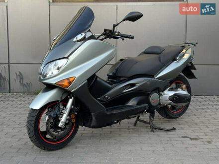Ямаха T-Max 500 2002 в Ровно на Automoto.ua Серый Ямаха T-Max 500, объемом двигателя 0.5 л и пробегом 30 тыс. км за 2200 $, фото 1 на Automoto.ua