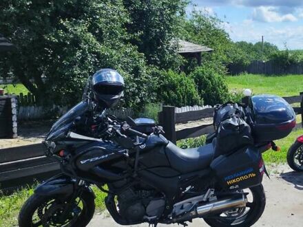 Ямаха TDM 900 2004 у Никополе на Automoto.ua Чорний Ямаха TDM 900, об'ємом двигуна 0.9 л та пробігом 93 тис. км за 4000 $, фото 1 на Automoto.ua