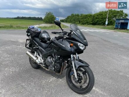Ямаха TDM 900 2005 в Чернигове на Automoto.ua Черный Ямаха TDM 900, объемом двигателя 0 л и пробегом 63 тыс. км за 5300 $, фото 1 на Automoto.ua