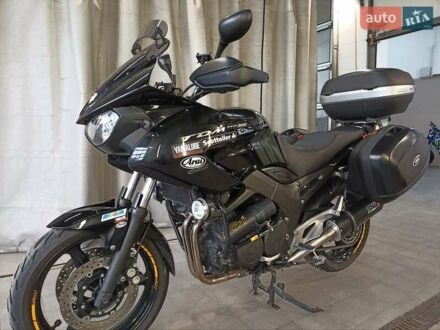 Ямаха TDM 900 2013 у Києві на Automoto.ua Чорний Ямаха TDM 900, об'ємом двигуна 0.9 л та пробігом 62 тис. км за 7100 $, фото 1 на Automoto.ua