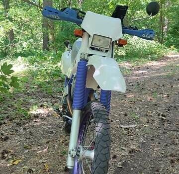 Белый Ямаха TT 250R, объемом двигателя 0 л и пробегом 18 тыс. км за 3500 $, фото 2 на Automoto.ua