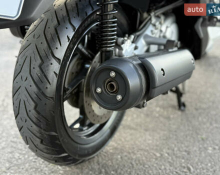 Білий Ямаха X-Max 250, об'ємом двигуна 0.25 л та пробігом 26 тис. км за 4500 $, фото 12 на Automoto.ua