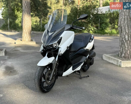 Белый Ямаха X-Max 250, объемом двигателя 0.25 л и пробегом 26 тыс. км за 4800 $, фото 1 на Automoto.ua