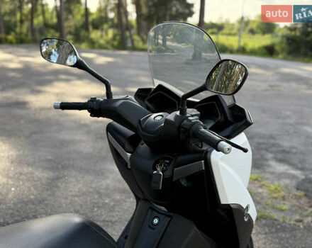 Білий Ямаха X-Max 250, об'ємом двигуна 0.25 л та пробігом 26 тис. км за 4500 $, фото 13 на Automoto.ua