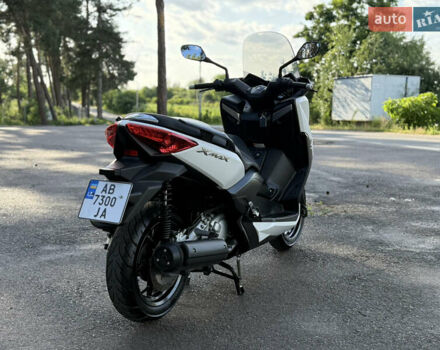 Белый Ямаха X-Max 250, объемом двигателя 0.25 л и пробегом 26 тыс. км за 4800 $, фото 8 на Automoto.ua