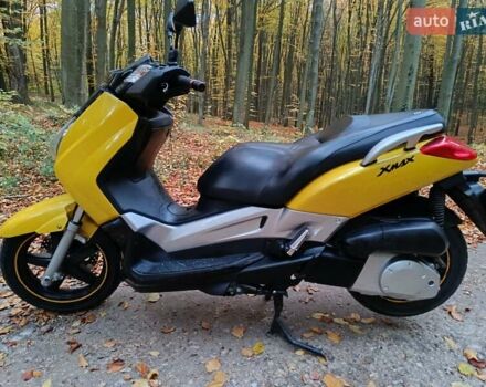 Жовтий Ямаха X-Max 250, об'ємом двигуна 0.25 л та пробігом 61 тис. км за 1850 $, фото 3 на Automoto.ua