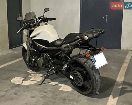 Білий Ямаха XJ6, об'ємом двигуна 0.6 л та пробігом 30 тис. км за 6200 $, фото 1 на Automoto.ua
