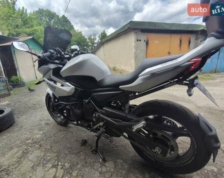 Белый Ямаха XJ6, объемом двигателя 0.6 л и пробегом 21 тыс. км за 5500 $, фото 6 на Automoto.ua