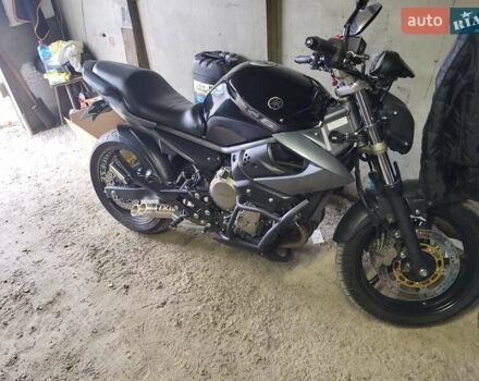 Ямаха XJ6 2010 у Кременчуге на Automoto.ua Чорний Ямаха XJ6, об'ємом двигуна 0.6 л та пробігом 30 тис. км за 5500 $, фото 1 на Automoto.ua