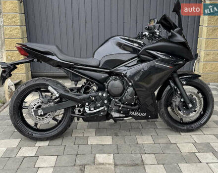 Чорний Ямаха XJ6, об'ємом двигуна 0.6 л та пробігом 38 тис. км за 6400 $, фото 3 на Automoto.ua
