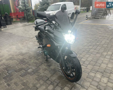 Чорний Ямаха XJ6, об'ємом двигуна 0.6 л та пробігом 37 тис. км за 6400 $, фото 1 на Automoto.ua