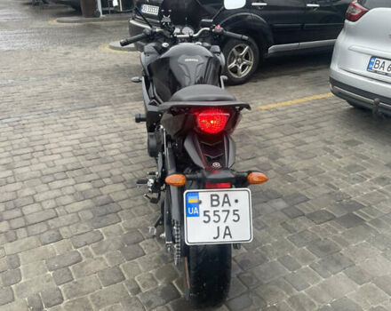 Чорний Ямаха XJ6, об'ємом двигуна 0.6 л та пробігом 37 тис. км за 6400 $, фото 2 на Automoto.ua