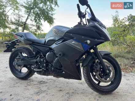 Серый Ямаха XJ6, объемом двигателя 0.6 л и пробегом 34 тыс. км за 5200 $, фото 1 на Automoto.ua